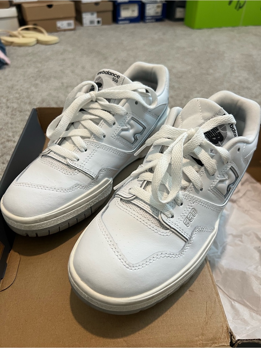 New Balance 550 White Low-Top Sneakers - Picture 8 of 9